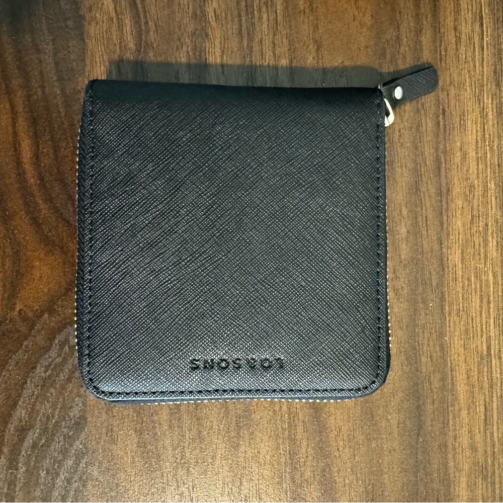Lo & Sons small wallet